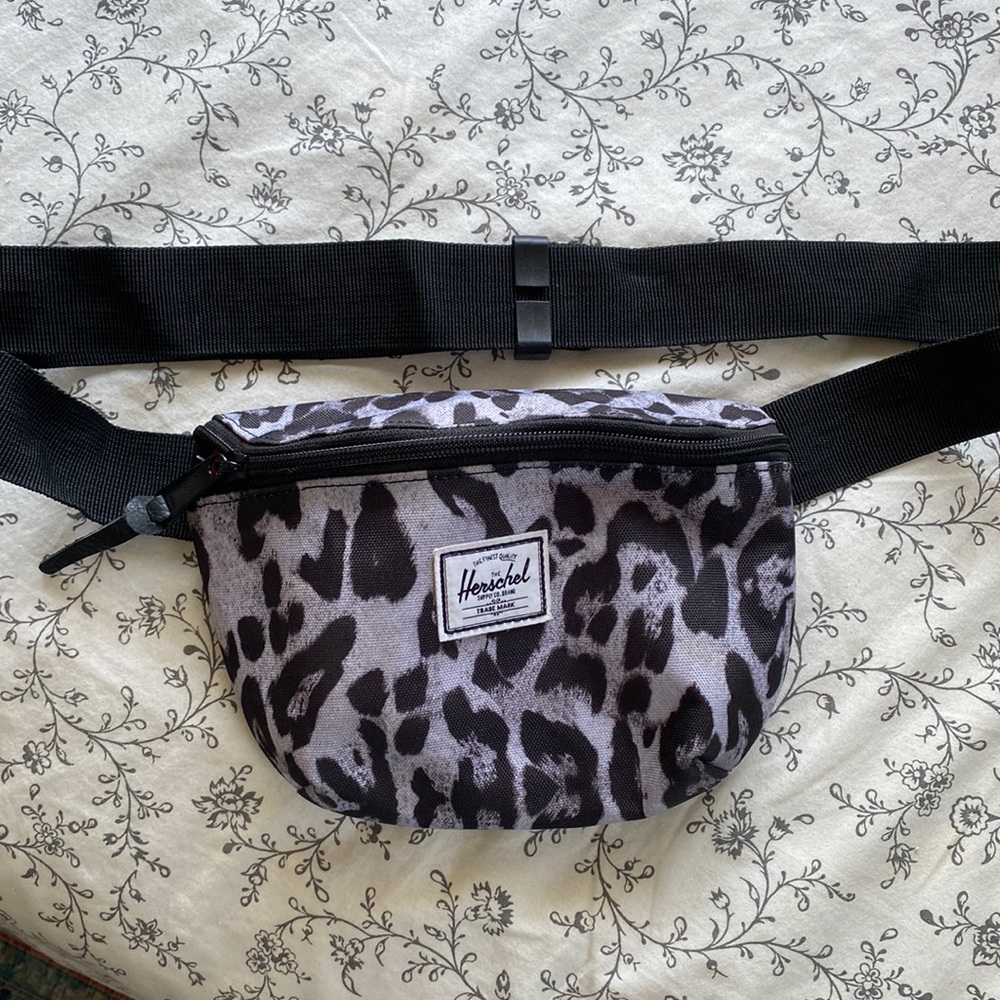 Herschel Grey Leopard Fanny Pack